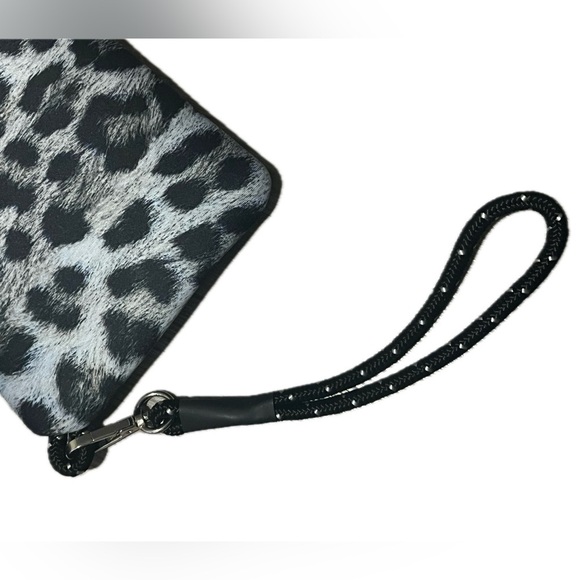 Leopard Print Neoprene Wristlet Clutch with Pink Stripe - Picture 3 of 5